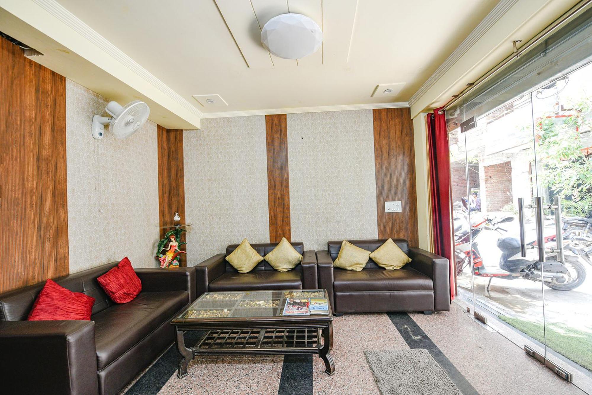 Fabhotel Ishtara Auberge New Delhi Exterior photo